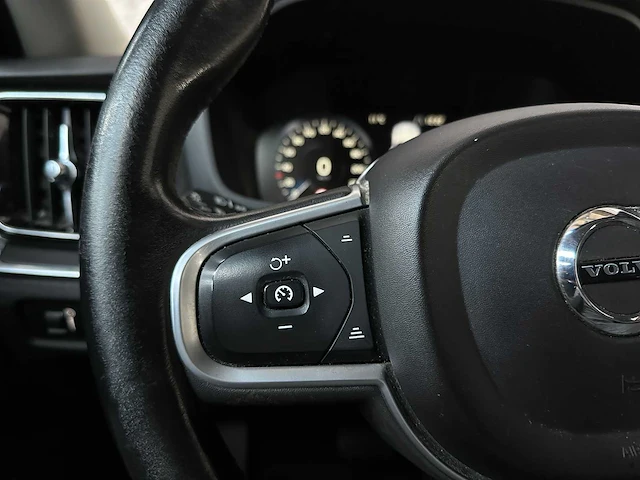 Volvo v60 2.0 d3 momentum 150pk 2019, g-381-lp - afbeelding 14 van  40