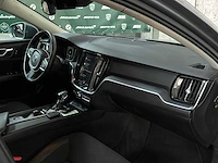 Volvo v60 2.0 d3 momentum 150pk 2019, g-381-lp - afbeelding 28 van  40