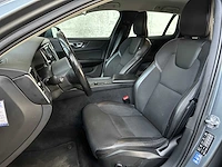 Volvo v60 2.0 d3 momentum 150pk 2019, g-381-lp - afbeelding 29 van  40