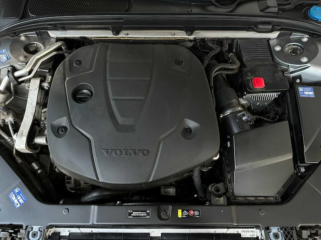 Volvo v60 2.0 d3 momentum 150pk 2019, g-381-lp - afbeelding 33 van  40