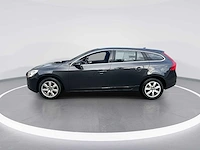 Volvo v60 2.0 d3 momentum | 7-tgv-19 - afbeelding 12 van  23