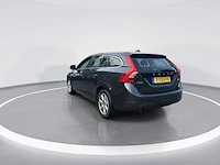 Volvo v60 2.0 d3 momentum | 7-tgv-19 - afbeelding 17 van  23