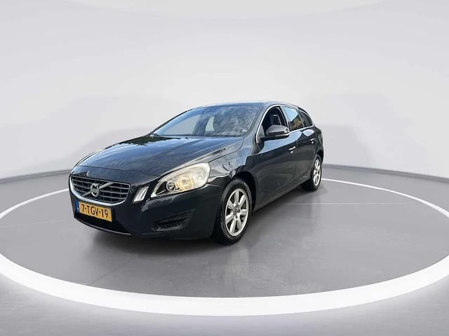 Volvo v60 2.0 d3 momentum | 7-tgv-19 - afbeelding 23 van  23