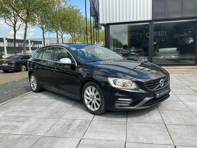 Volvo v60 2.0 d4 2014 schuifdak cruise control bluetooth climate control, 4-xgn-95 - afbeelding 32 van  34