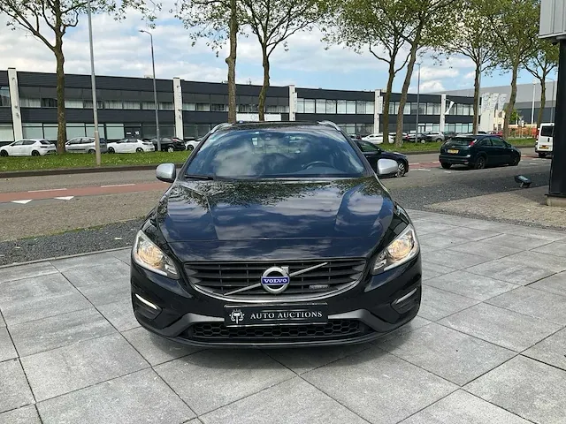 Volvo v60 2.0 d4 2014 schuifdak cruise control bluetooth climate control, 4-xgn-95 - afbeelding 33 van  34