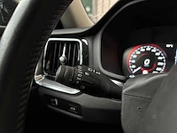 Volvo v60 2.0 d4 momentum 190pk 2018, tf-649-b - afbeelding 15 van  39