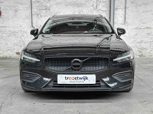 Volvo v60 2.0 d4 momentum 190pk 2018, tf-649-b - afbeelding 35 van  39