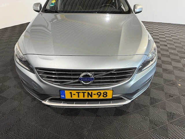 Volvo v60 2.0 d4 summum, 1-ttn-98 - afbeelding 8 van  16