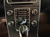 Volvo v60 2.0 d4 summum, 1-ttn-98 - afbeelding 15 van  16