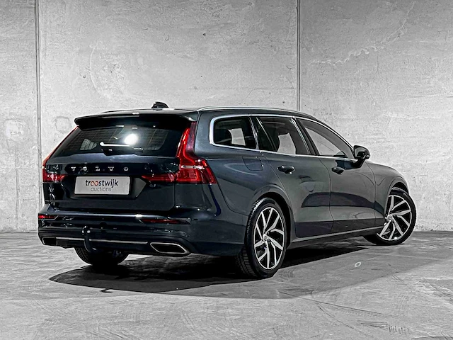 Volvo v60 2.0 t4 inscription 190pk 2020, h-722-rj - afbeelding 2 van  51