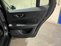 Volvo v60 2.0 t4 inscription 190pk 2020, h-722-rj - afbeelding 31 van  51