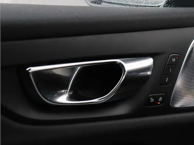 Volvo v60 2.0 t5 r-design | g-762-nv - afbeelding 16 van  53