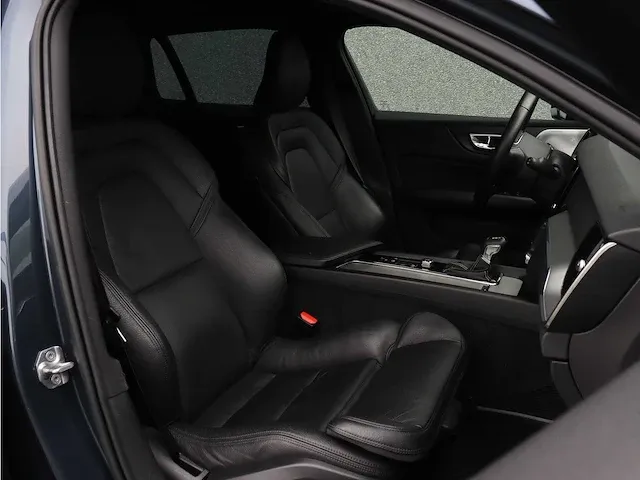 Volvo v60 2.0 t5 r-design | g-762-nv - afbeelding 24 van  53