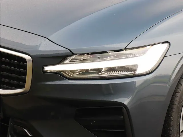 Volvo v60 2.0 t5 r-design | g-762-nv - afbeelding 8 van  53