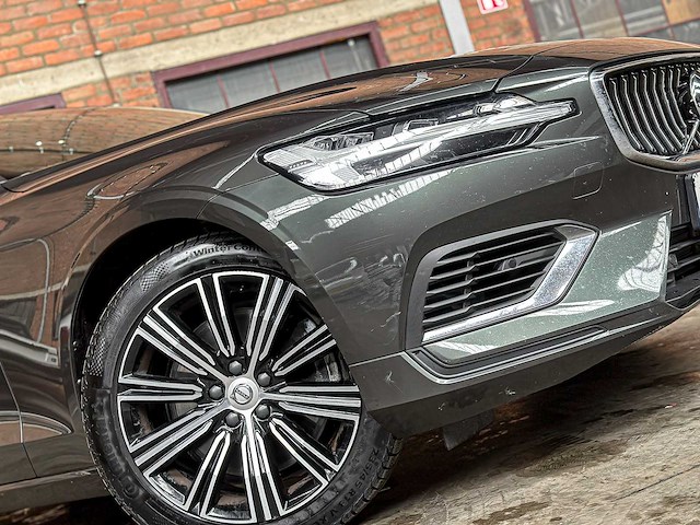 Volvo v60 2.0 t6 recharge awd business pro 341pk 2021, k-930-zf - afbeelding 4 van  60