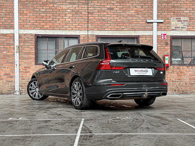 Volvo v60 2.0 t6 recharge awd business pro 341pk 2021, k-930-zf - afbeelding 13 van  60