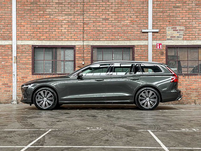 Volvo v60 2.0 t6 recharge awd business pro 341pk 2021, k-930-zf - afbeelding 15 van  60