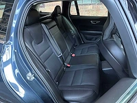 Volvo v60 2.0 t6 twin engine awd momentum pro 253pk 2020, h-754-fn - afbeelding 35 van  45