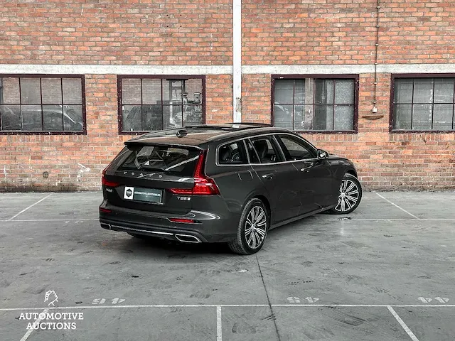 Volvo v60 2.0 t8 twin engine awd inscription 390pk 2019 plug-in hybrid, l-643-gp - afbeelding 14 van  62