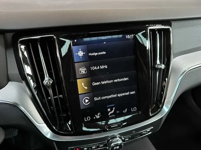 Volvo v60 2.0 t8 twin engine awd inscription 390pk 2019 plug-in hybrid, l-643-gp - afbeelding 33 van  62