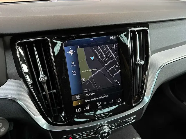 Volvo v60 2.0 t8 twin engine awd inscription 390pk 2019 plug-in hybrid, l-643-gp - afbeelding 34 van  62