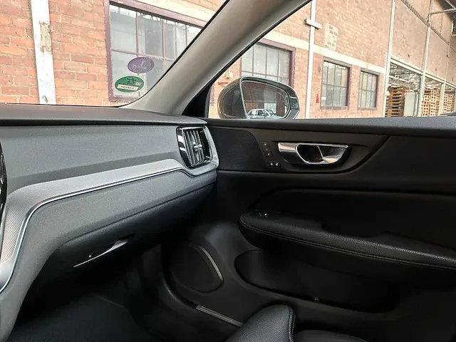Volvo v60 2.0 t8 twin engine awd inscription 390pk 2019 plug-in hybrid, l-643-gp - afbeelding 38 van  62