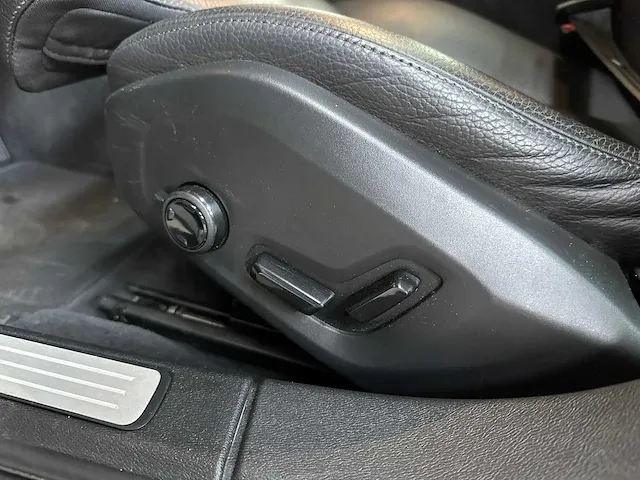 Volvo v60 2.0 t8 twin engine awd inscription 390pk 2019 plug-in hybrid, l-643-gp - afbeelding 39 van  62