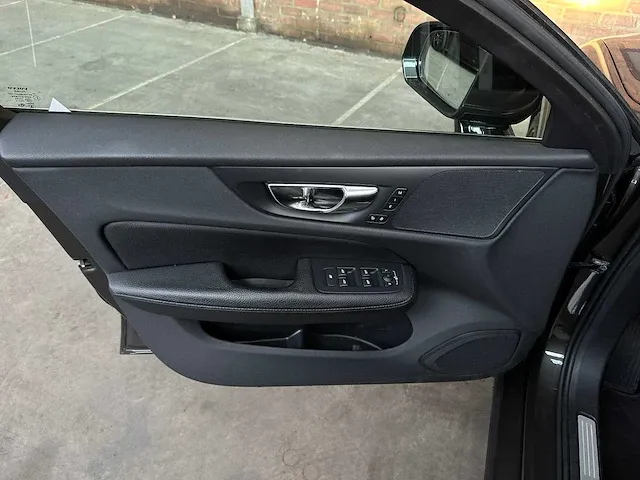 Volvo v60 2.0 t8 twin engine awd inscription 390pk 2019 plug-in hybrid, l-643-gp - afbeelding 40 van  62