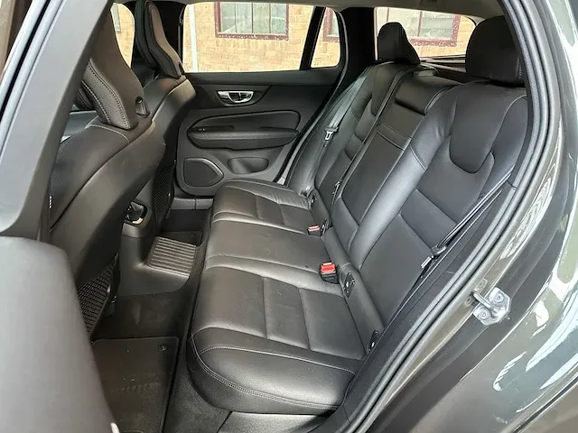 Volvo v60 2.0 t8 twin engine awd inscription 390pk 2019 plug-in hybrid, l-643-gp - afbeelding 54 van  62