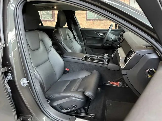Volvo v60 2.0 t8 twin engine awd inscription 390pk 2019 plug-in hybrid, l-643-gp - afbeelding 56 van  62