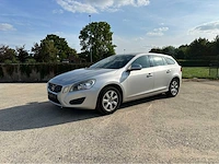 Volvo v60 2012 benzine - afbeelding 1 van  41