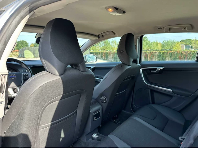 Volvo v60 2012 benzine - afbeelding 13 van  41