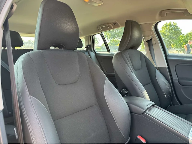 Volvo v60 2012 benzine - afbeelding 29 van  41