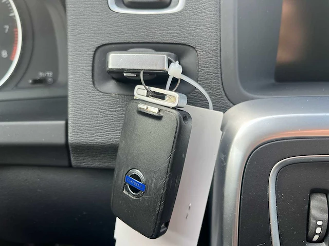 Volvo v60 2.0t kinetic, 39-pns-1 - afbeelding 2 van  22