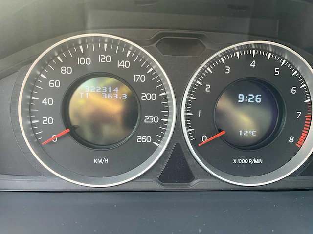 Volvo v60 2.0t kinetic, 39-pns-1 - afbeelding 14 van  22