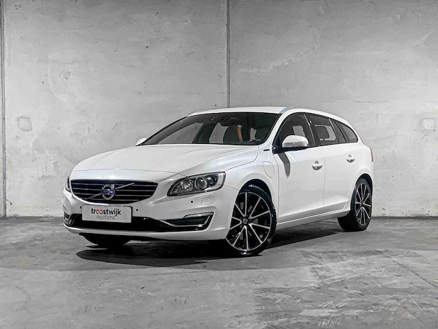 Volvo v60 2.4 d5 twin engine special edition 215pk 2015, gz-344-n - afbeelding 1 van  51