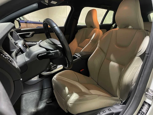 Volvo v60 2.4 d5 twin engine special edition 215pk 2015, gz-344-n - afbeelding 33 van  51