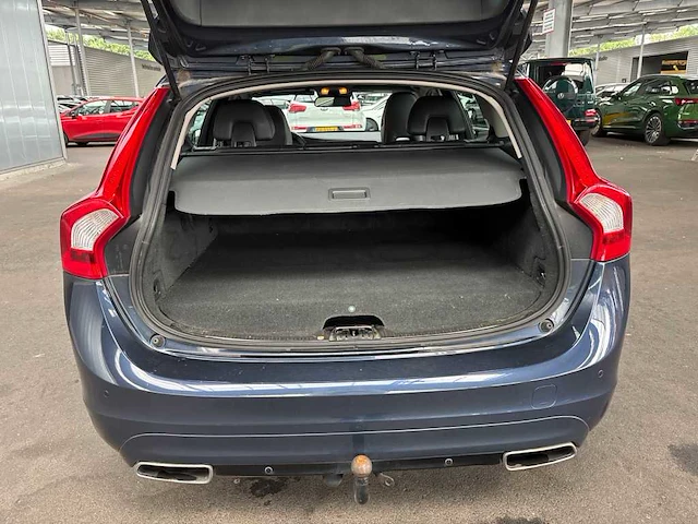 Volvo v60 2.4 d6 awd pl.i sum , 2-sjp-52 - afbeelding 8 van  22