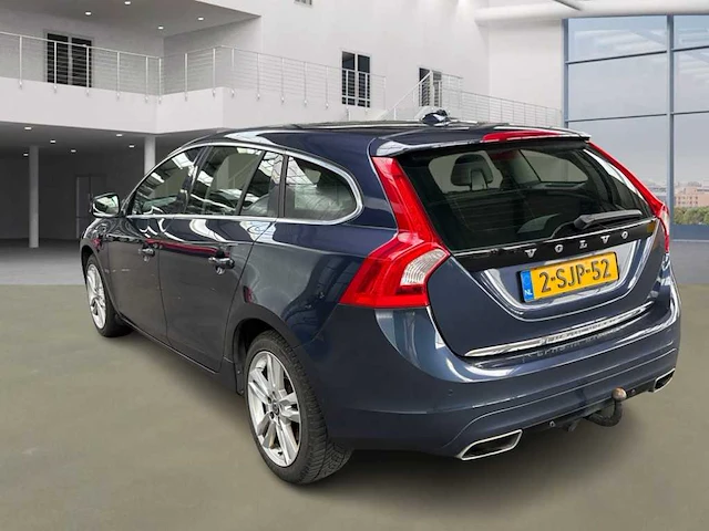 Volvo v60 2.4 d6 awd pl.i sum , 2-sjp-52 - afbeelding 17 van  22