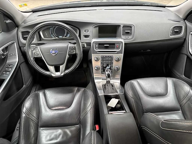 Volvo v60 2.4 d6 awd pl.i sum , 2-sjp-52 - afbeelding 20 van  22