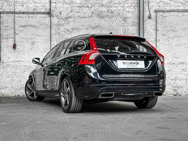 Volvo v60 2.4 d6 awd pl.i sum. 215pk 2013, 4-sjx-92 - afbeelding 5 van  39