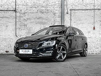 Volvo v60 2.4 d6 awd pl.i sum. 215pk 2013, 4-sjx-92 - afbeelding 1 van  39