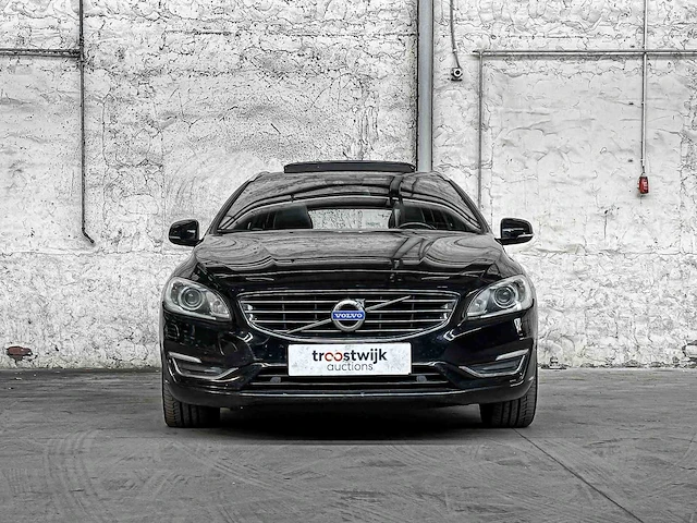 Volvo v60 2.4 d6 awd pl.i sum. 215pk 2013, 4-sjx-92 - afbeelding 34 van  39