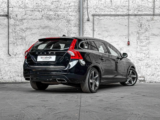 Volvo v60 2.4 d6 awd pl.i sum. 215pk 2013, 4-sjx-92 - afbeelding 39 van  39