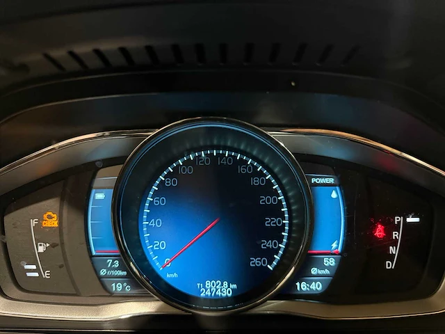 Volvo v60 2.4 d6 awd pl.i sum, 3-svt-51 - afbeelding 13 van  13