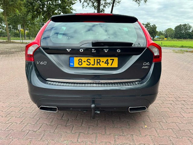 Volvo v60 2.4 d6 awd pl.i sum. 8-sjr-47 - afbeelding 25 van  29