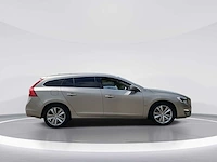 Volvo v60 2.4 d6 awd plug-in hybrid summum 2013 | 5-shn-41 - afbeelding 32 van  34
