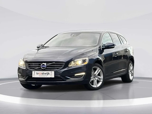 Volvo v60 2.4 d6 awd plug-in hybrid summum 2014 | 3-thj-69 - afbeelding 1 van  27