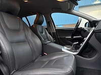 Volvo v60 2.4 d6 awd plug-in hybrid summum 2014 | 3-thj-69 - afbeelding 13 van  27