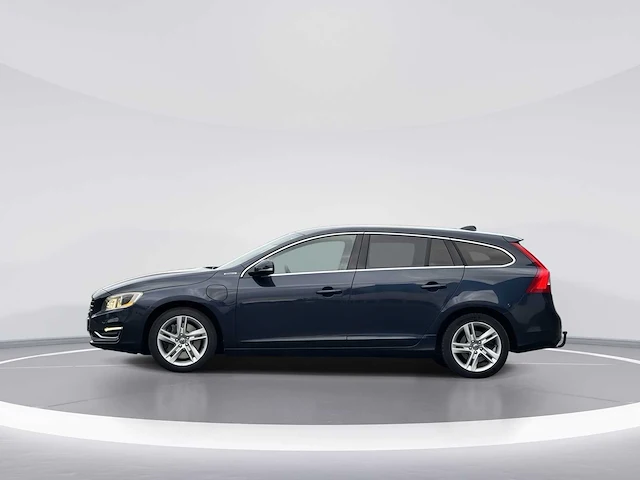 Volvo v60 2.4 d6 awd plug-in hybrid summum 2014 | 3-thj-69 - afbeelding 23 van  27